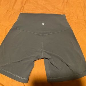 LULULEMON ALIGN HIGH-RISE SHORT 6”